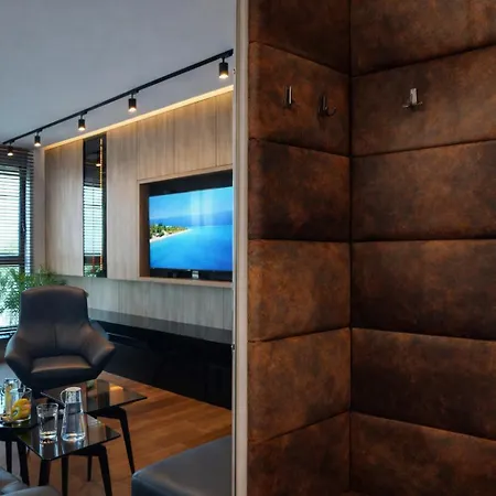 Corner - Z Widokiem - Azw Apartment *