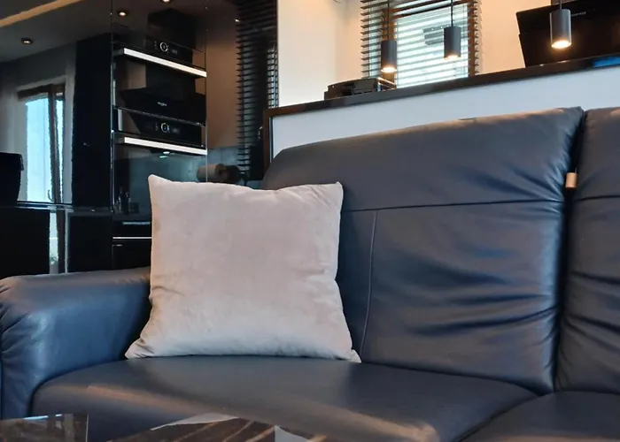 Corner - Z Widokiem - Azw *